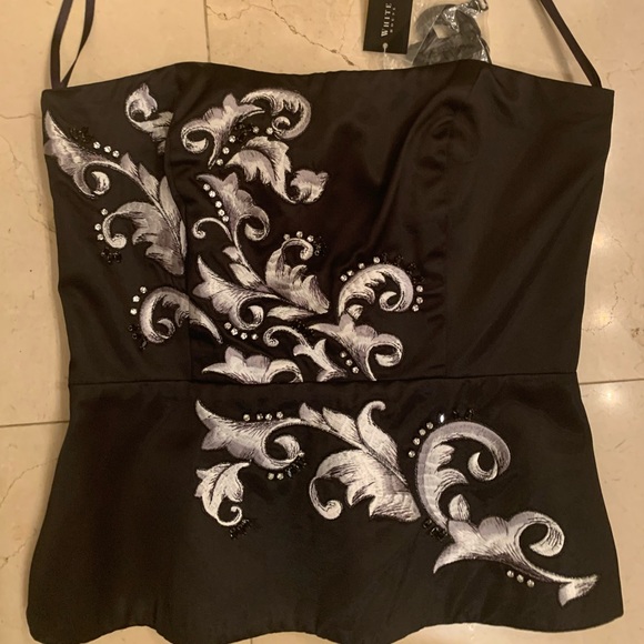 Stunning top - Picture 1 of 5